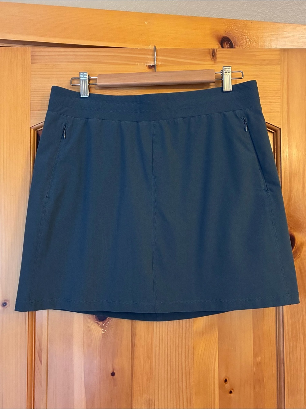 Kuhl Women's Dark Gray Performance Skort